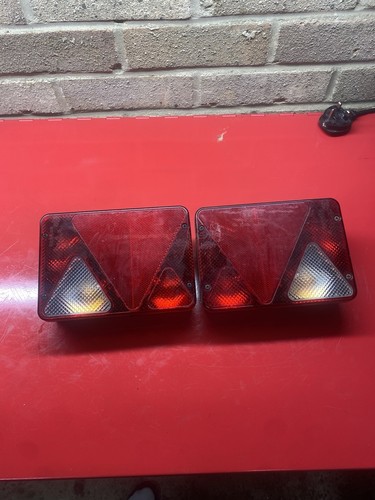 Erde 122 car - trailer, lights