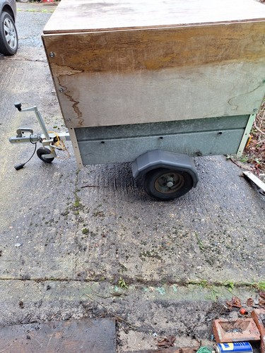 Box trailer - box,