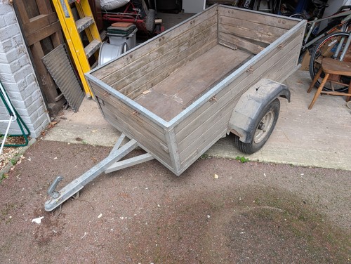 Galvanized metal framed line - galvanized,