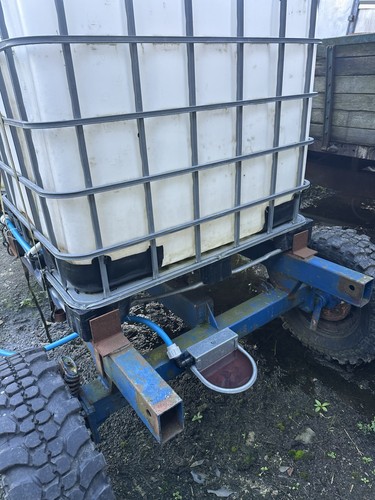 Single axle flatbed - single,