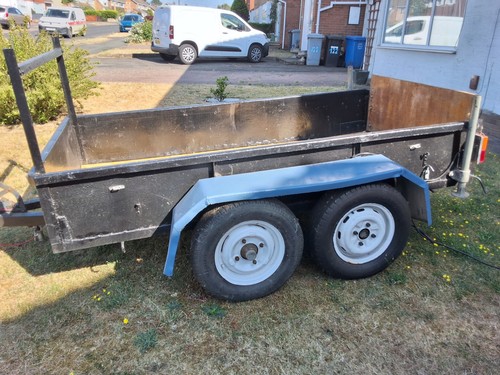 Double axle braked trailer - braked,